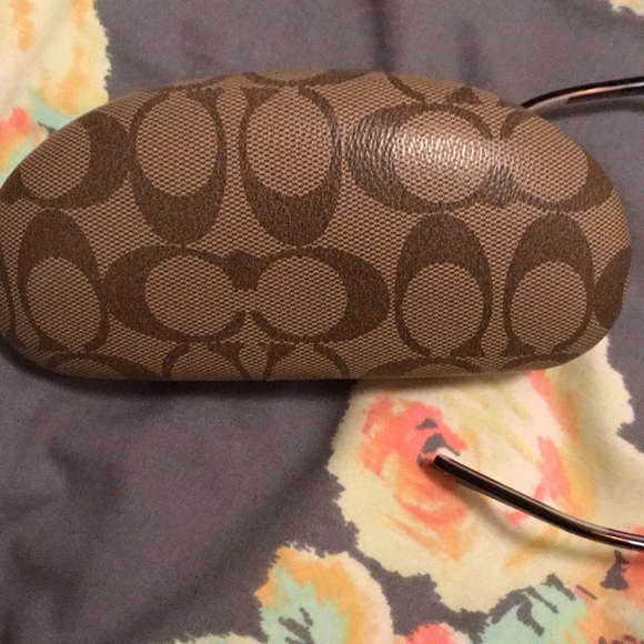 Coach sunglasses - Picture 4 of 9